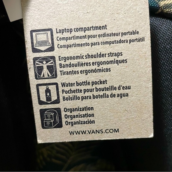 Vans - Picture 6 of 6